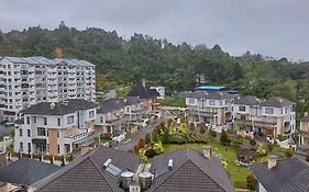 Redzo Propnex Homestay